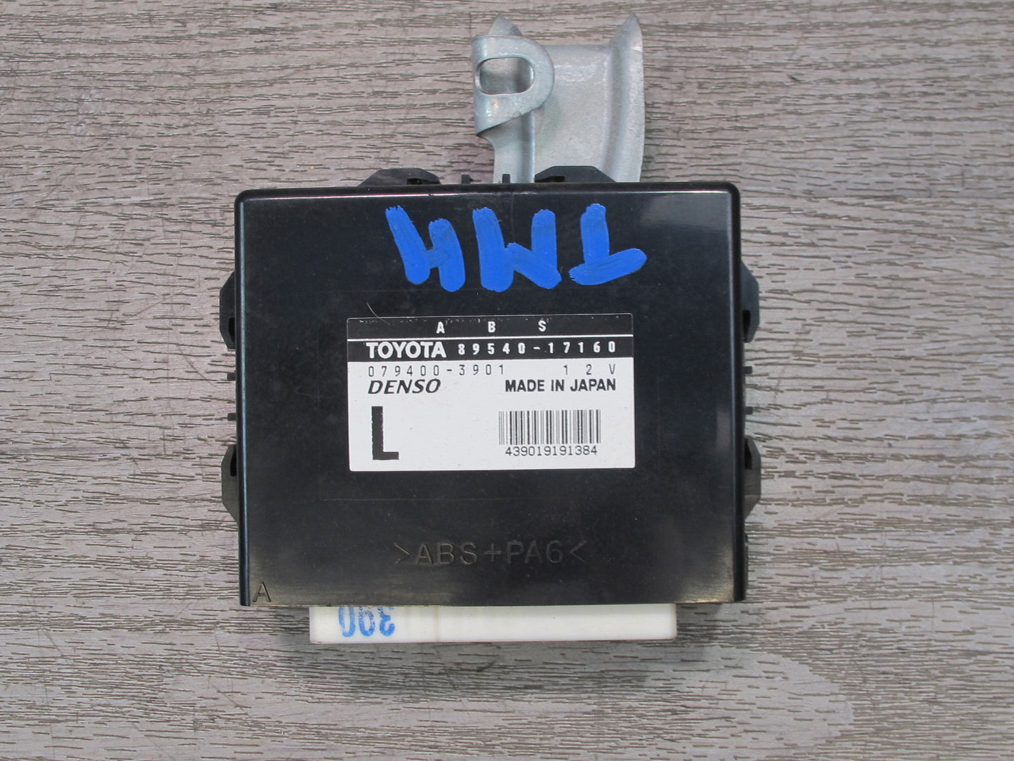 00-05 Toyota MR2 Spyder ZZW30L Anti Lock Brake ABS Control Module OEM