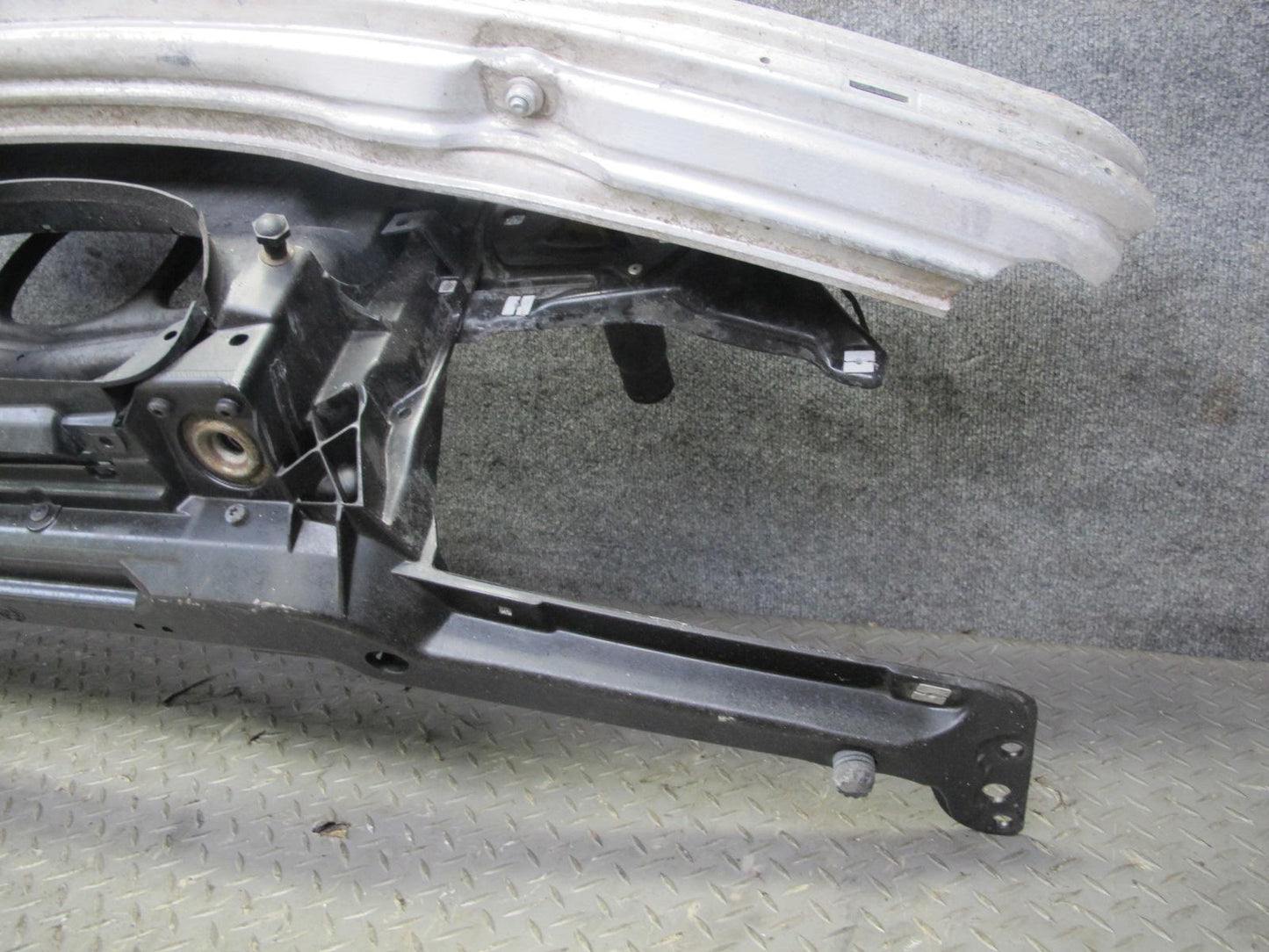 01-02 BMW E46 Convert Front Bumper Reinforcement Bar Radiator Core Support OEM