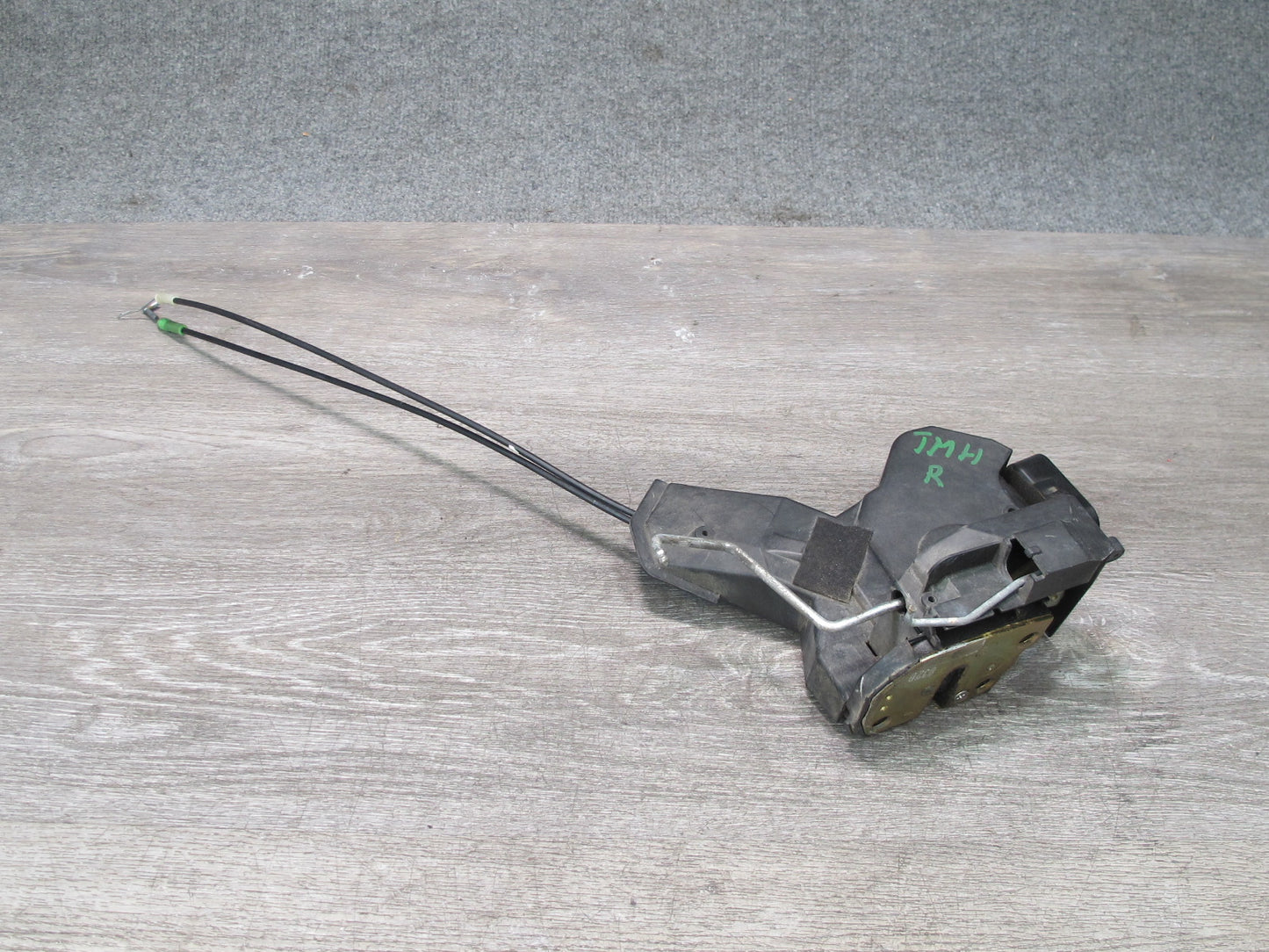 00-05 Toyota MR2 Spyder ZZW30L Right Door Lock Latch Actuator OEM