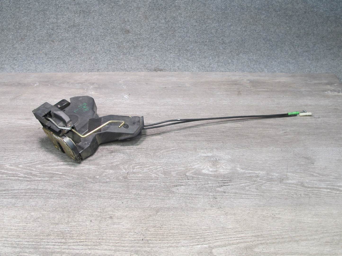 00-05 Toyota MR2 Spyder ZZW30L Left Door Lock Latch Actuator OEM