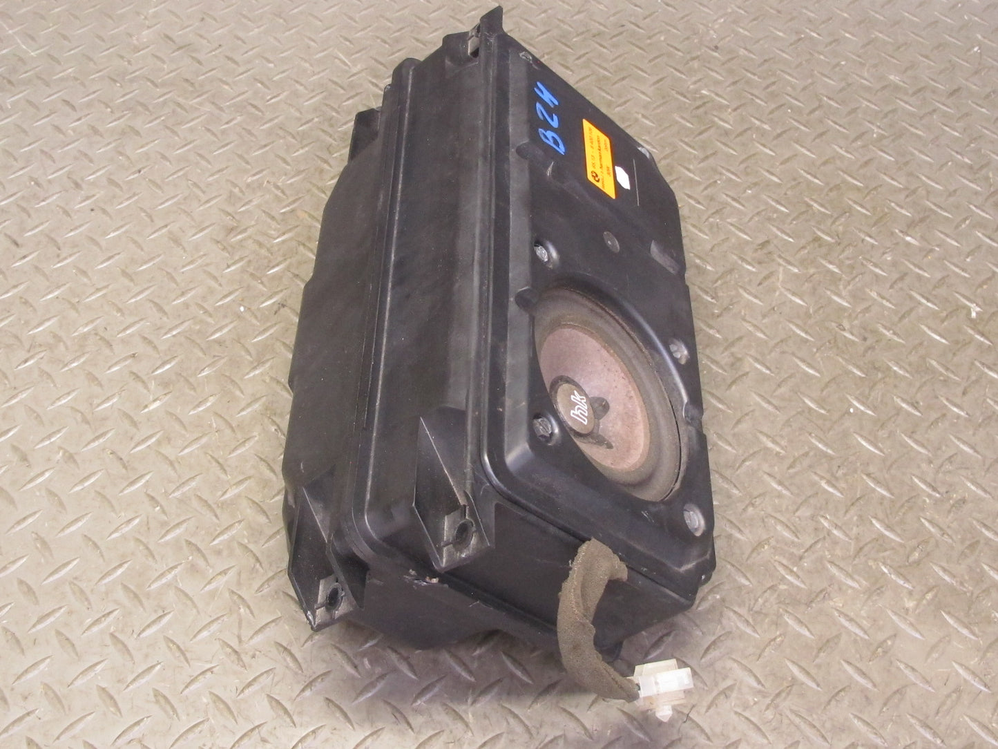 98-99 BMW E36/7 Z3 Roadster Rear Harman Kardon Subwoofer Box Speaker OEM