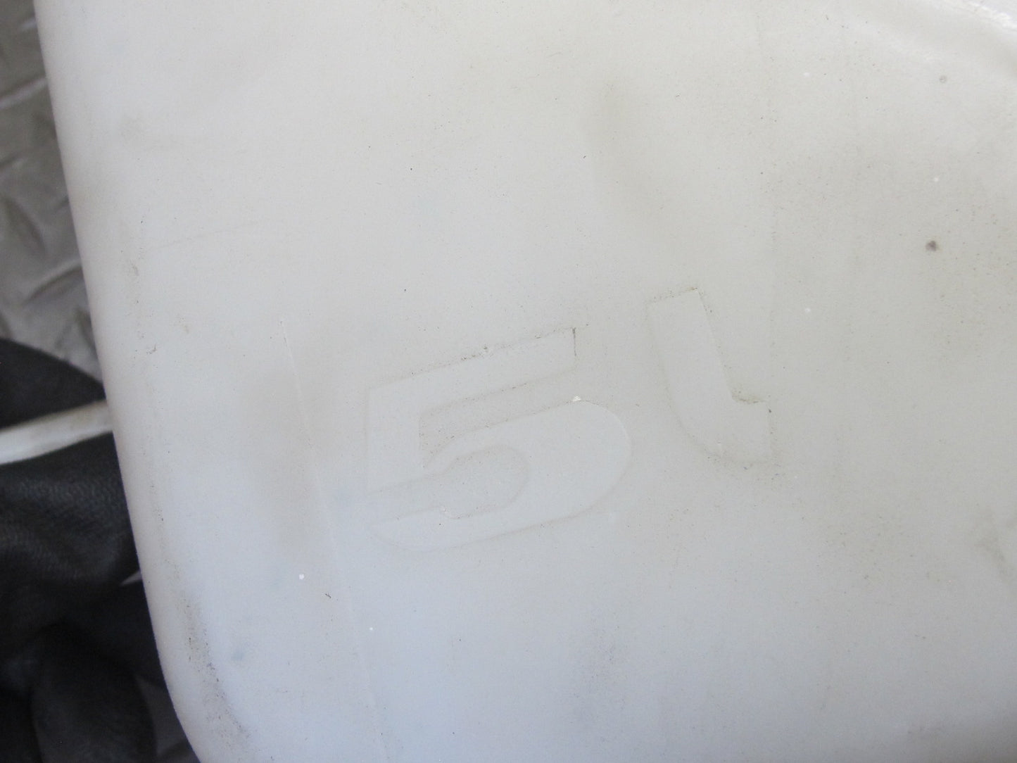 98-02 BMW E36/7 Z3 Windshied Washer Fluid Reservoir Tank w Pump OEM