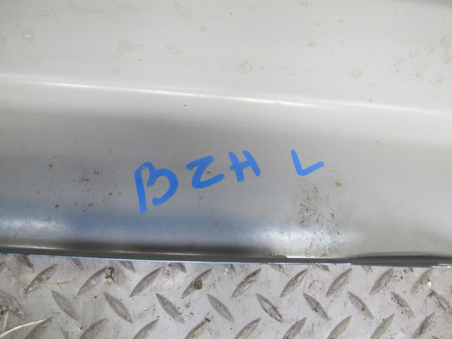 97-02 BMW E36/7 Z3 Left & Right Side Skirt Rocker Panel Molding Set Blue OEM
