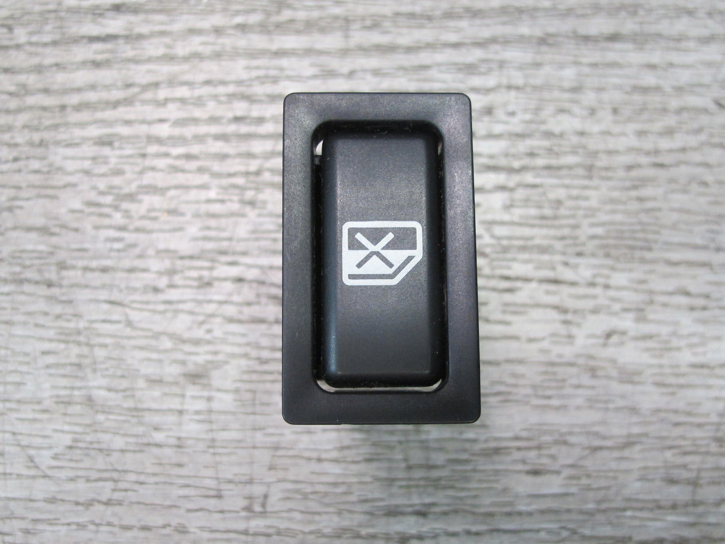 00-05 Toyota MR2 Spyder ZZW30L Window Lock Button Switch OEM