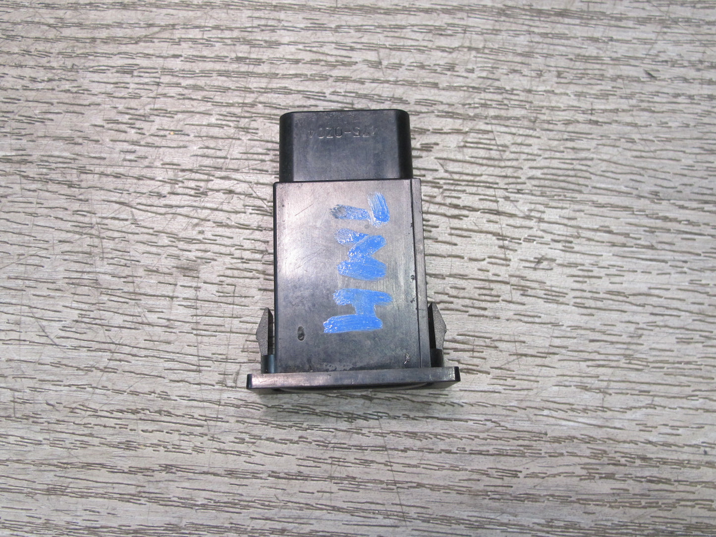 00-05 Toyota MR2 Spyder ZZW30L Window Lock Button Switch OEM