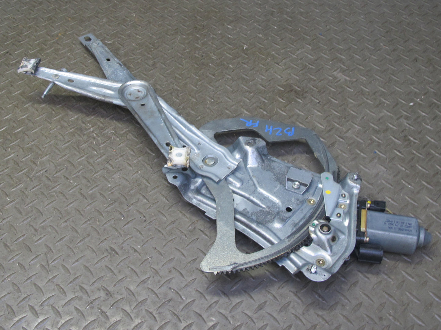 96-02 BMW E36/7 Z3 Roadster Right Passenger Door Window Regulator w Motor OEM