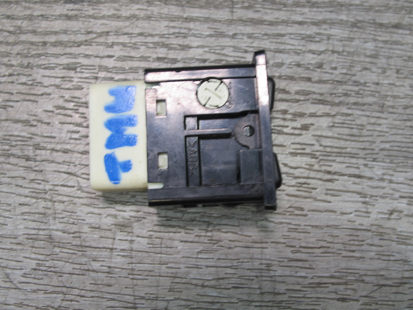 00-05 Toyota MR2 Spyder ZZW30L Door Central Lock Unlock Button Switch OEM