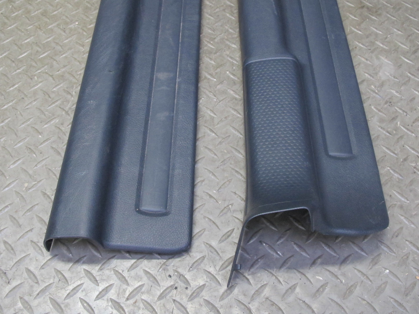 00-05 Toyota MR2 Spyder ZZW30L Left & Right Door Scuff Sill Plate Trim Panel Set