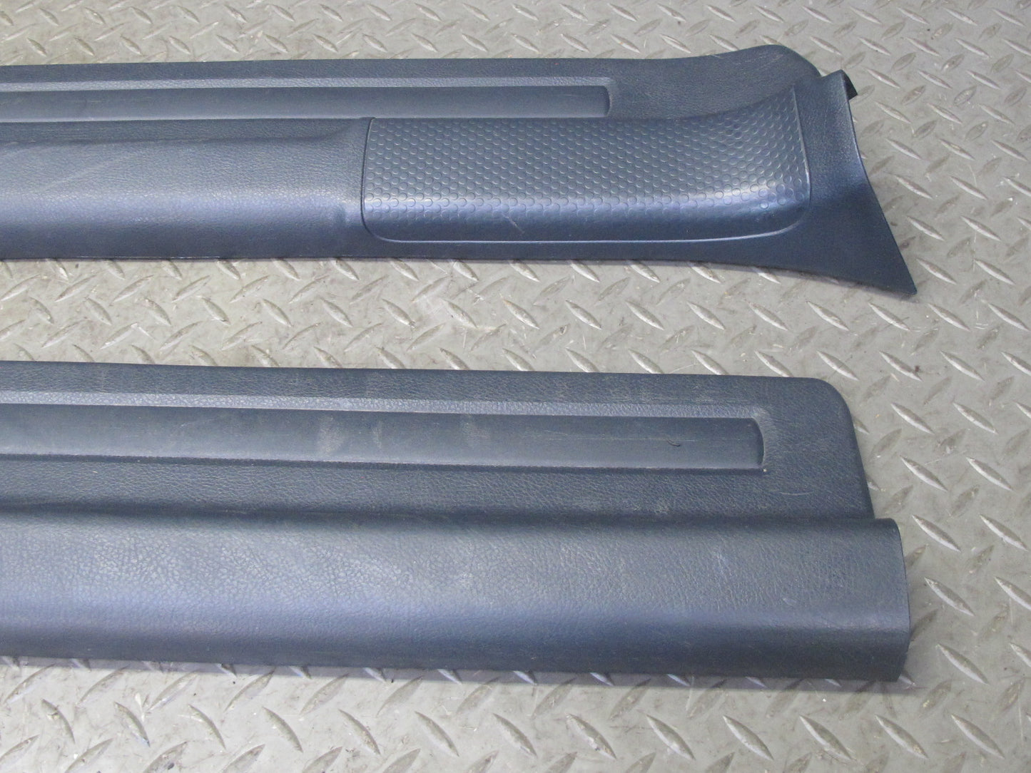 00-05 Toyota MR2 Spyder ZZW30L Left & Right Door Scuff Sill Plate Trim Panel Set