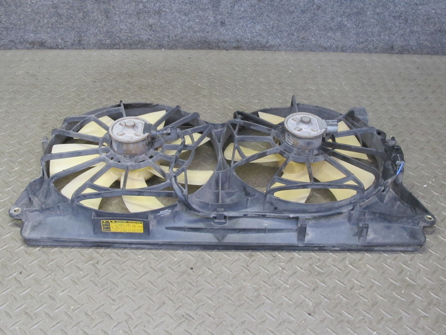 00-05 Toyota MR2 Spyder ZZW30L Engine Radiator Cooling Fan Motor Shroud OEM