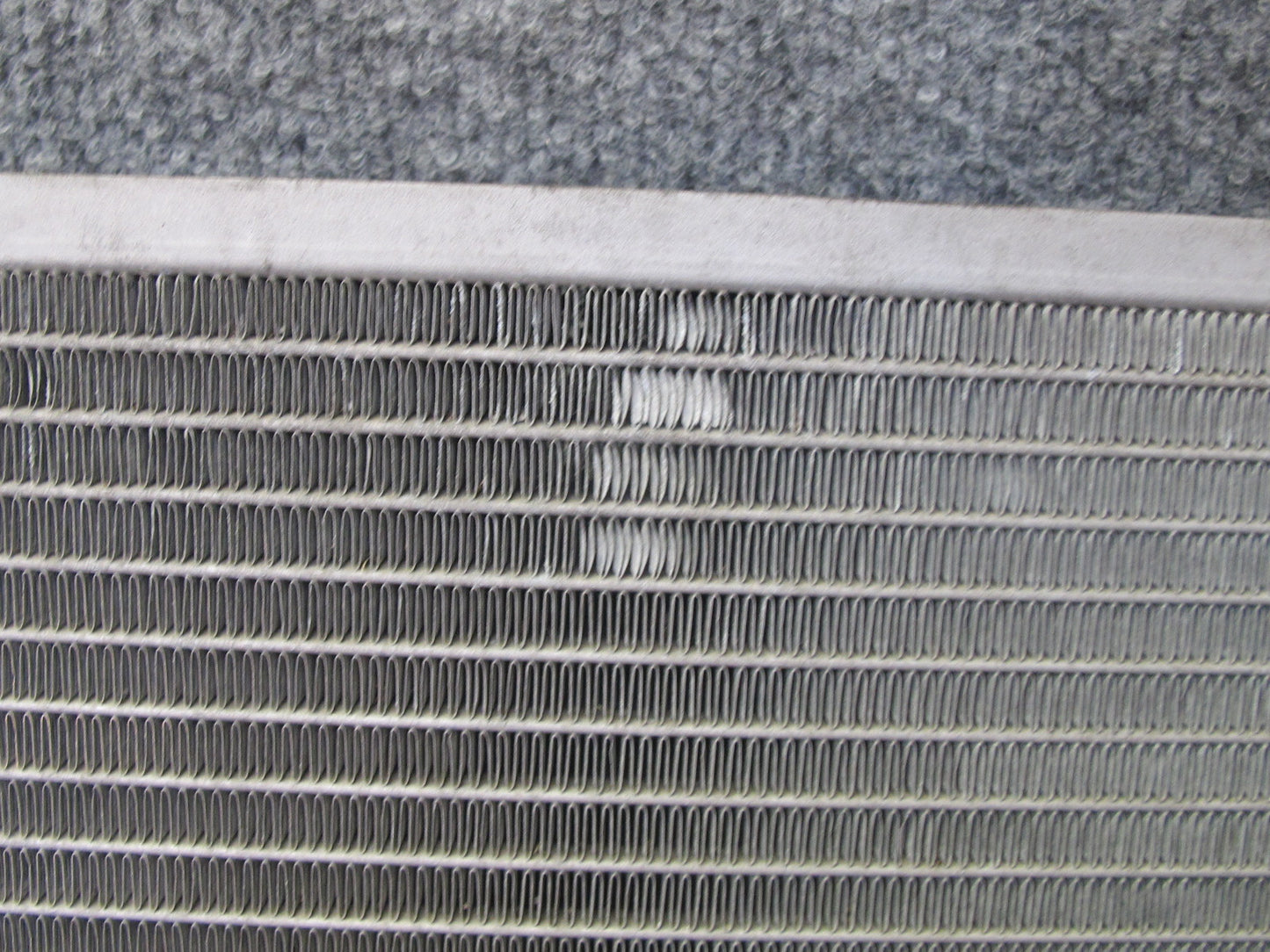 00-05 Toyota MR2 Spyder ZZW30L Engine Cooling Radiator 422132-1801 OEM