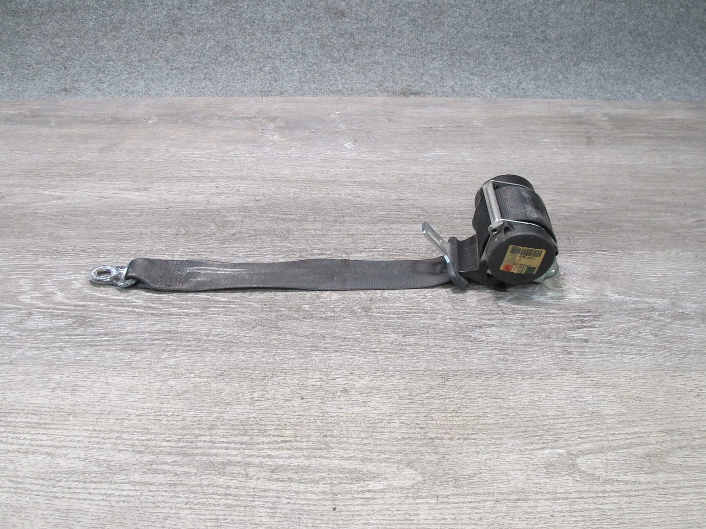02-05 PORSCHE 911 CARRERA 996 CONVERTIBLE REAR RIGHT & LEFT SIDE SEATBELT RETRACTOR SET OEM