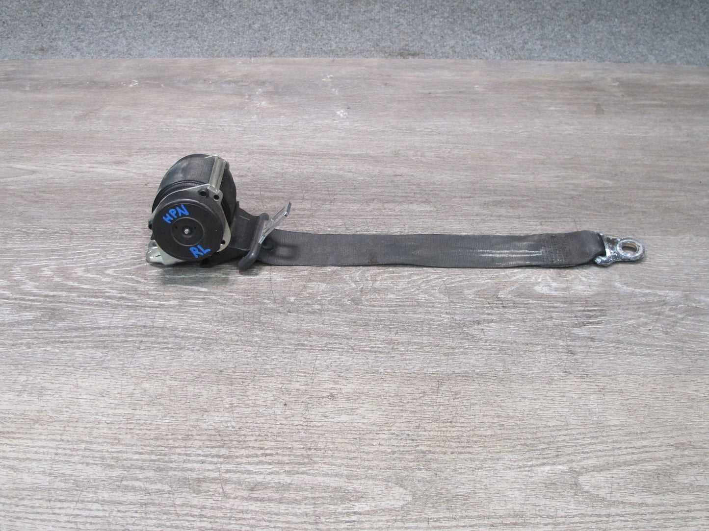02-05 PORSCHE 911 CARRERA 996 CONVERTIBLE REAR RIGHT & LEFT SIDE SEATBELT RETRACTOR SET OEM