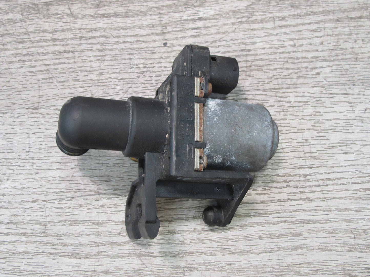 97-02 BMW E36/7 Z3 Heater Control Water Valve 8375443 OEM