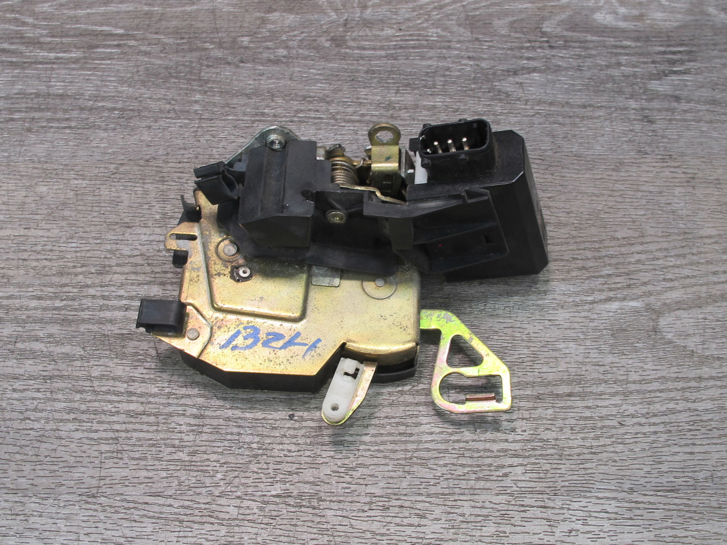 96-02 BMW E36/7 Z3 Left Driver Door Lock Latch Actuator OEM