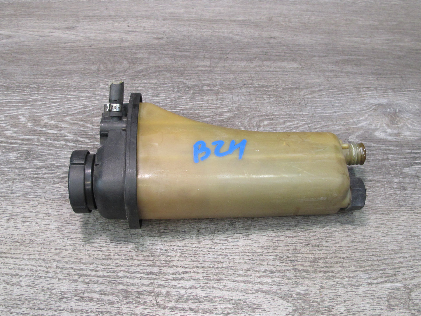 97-99 BMW E36/7 Z3 2.8L M52 Engine Coolant Expansion Overflow Reservoir Tank OEM