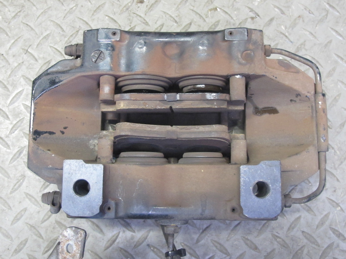 2000-2005 Porsche 911 Carrera 996 RWD Front Left Right Brembo Brake Caliper Set