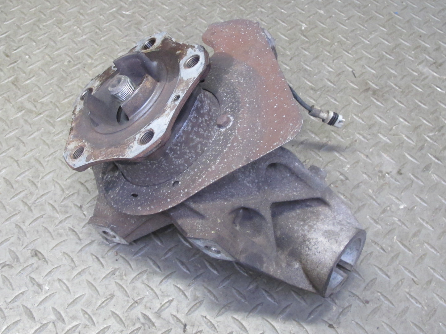 1999-2005 Porsche 911 996 Front Left Side Spindle Knuckle Wheel Hub Bearing