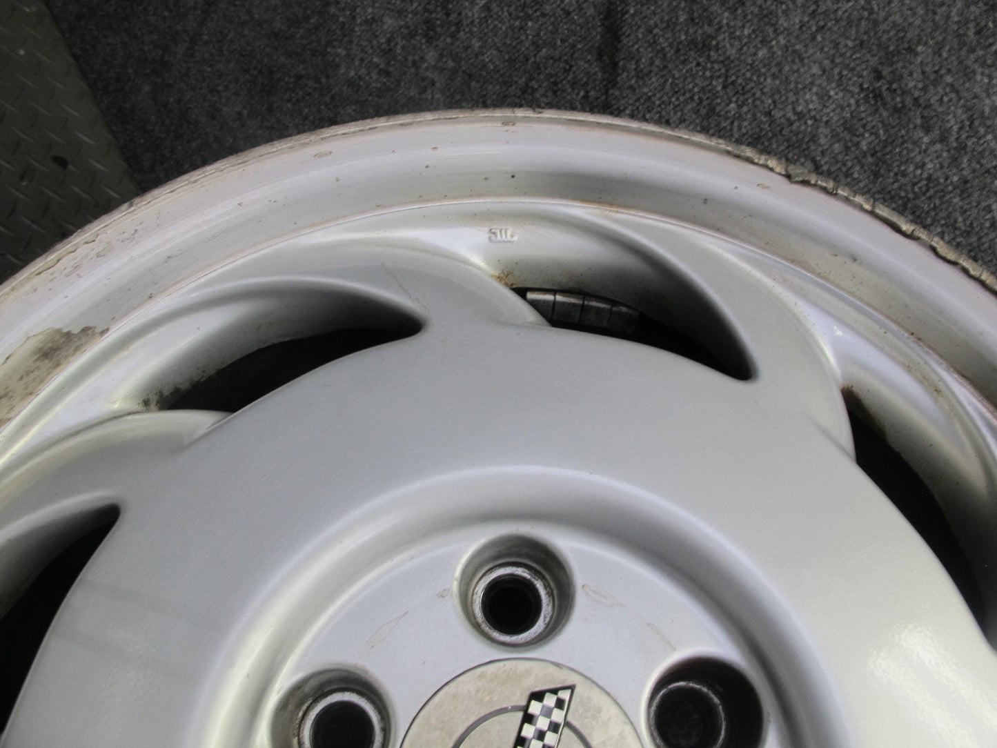 91-92 Chevrolet Corvette C4 Right 17" R17 Alloy Wheel Rim 17x9.5J ET56 OEM