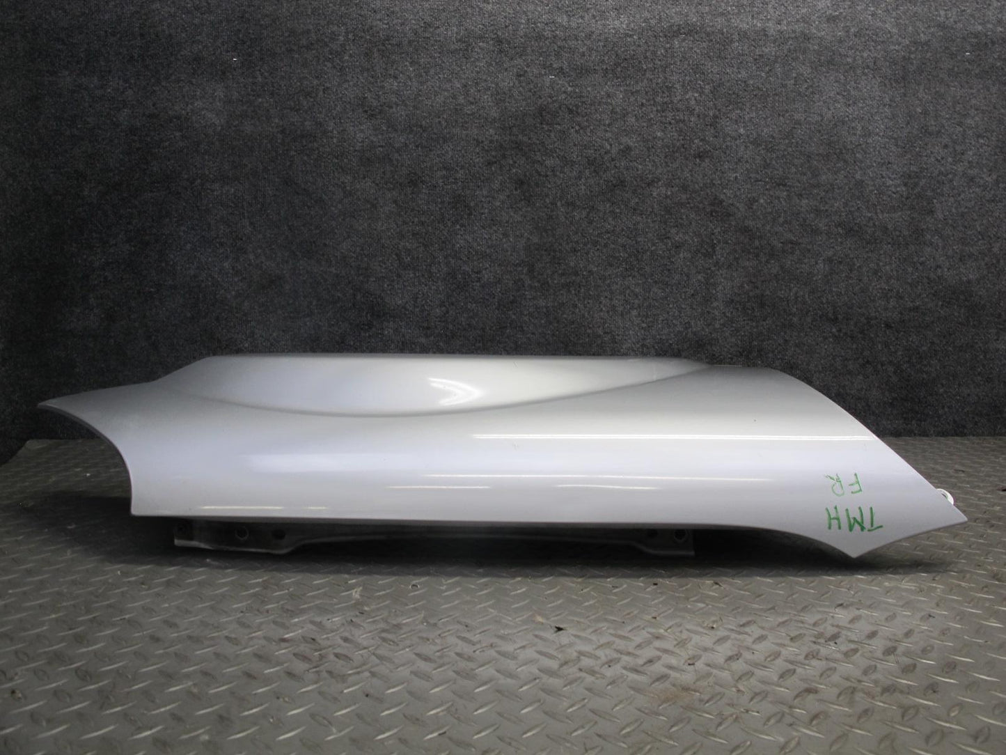 00-05 Toyota MR2 Spyder ZZW30L Front Right Fender Shell Panel Cover OEM
