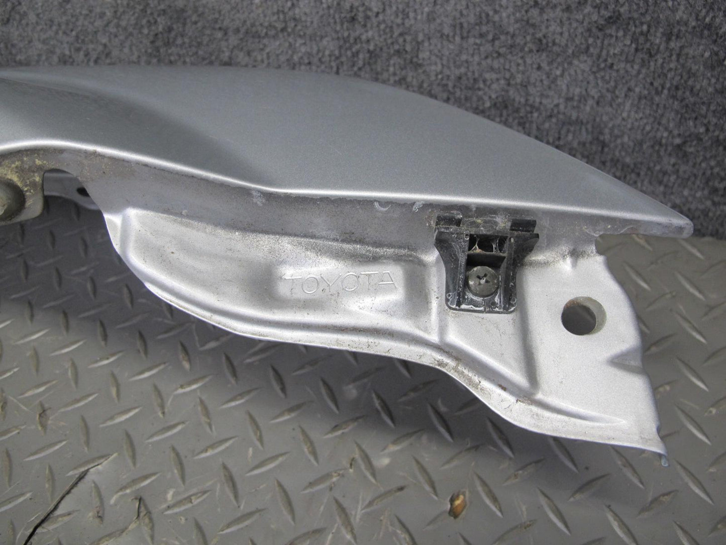 00-05 Toyota MR2 Spyder ZZW30L Front Right Fender Shell Panel Cover OEM