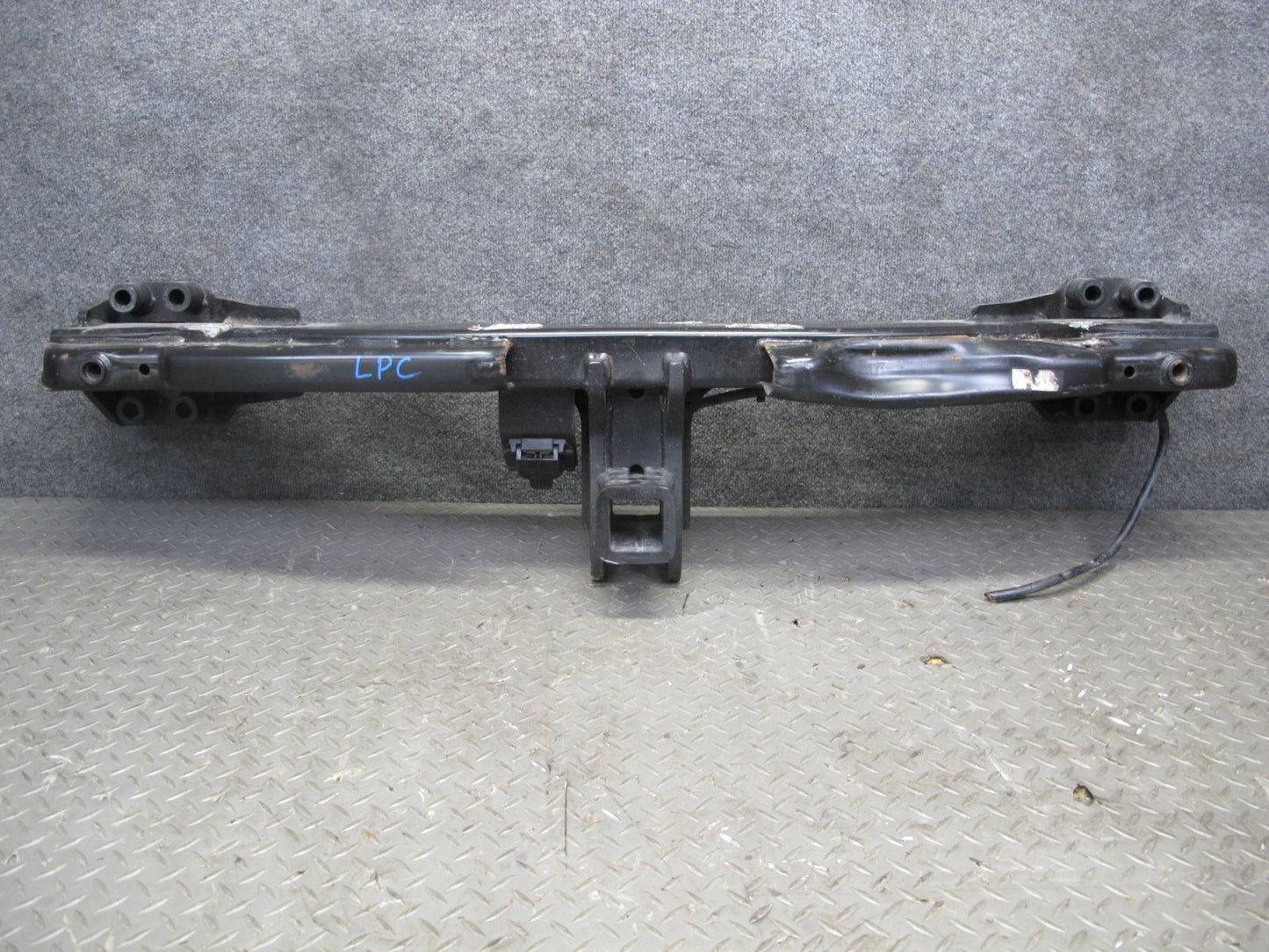 2003-2010 Porsche Cayenne 957 Rear TOW Trailer Hitch Reinforcement Bar