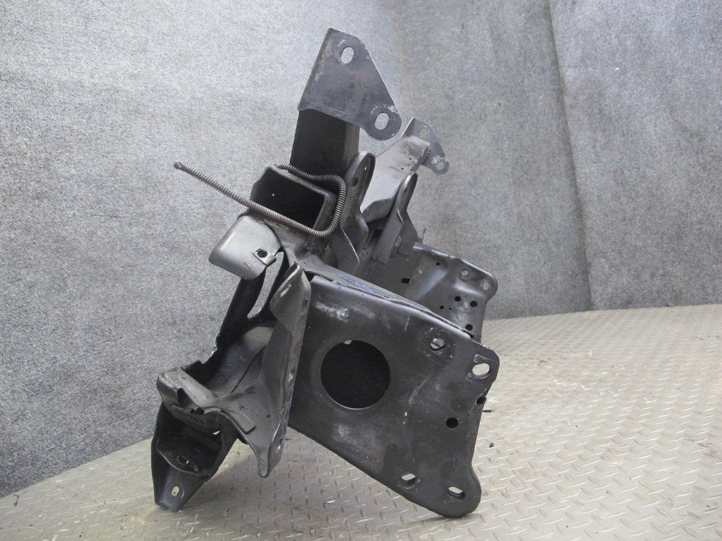 1992 Chevrolet Corvette C4 Front Engine Cradle Subframe Crossmember Carrier OEM
