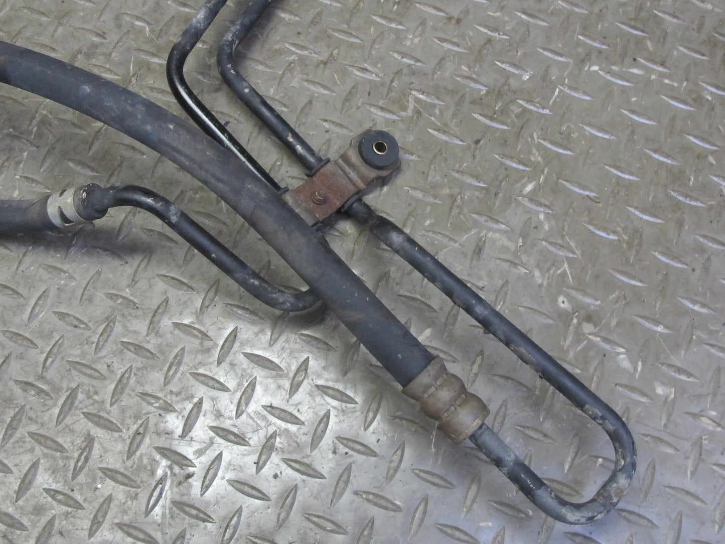 00-05 Toyota MR2 Spyder ZZW30L Power Steering Hose Pipe Line OEM