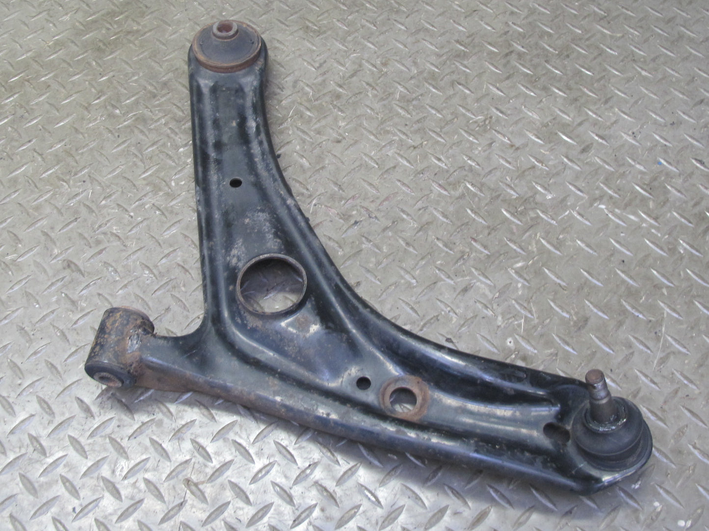 00-05 Toyota MR2 Spyder ZZW30L Front Left Suspension Lower Control Arm OEM