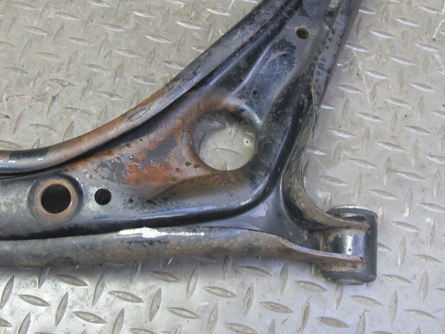 00-05 Toyota MR2 Spyder ZZW30L Front Left Suspension Lower Control Arm OEM