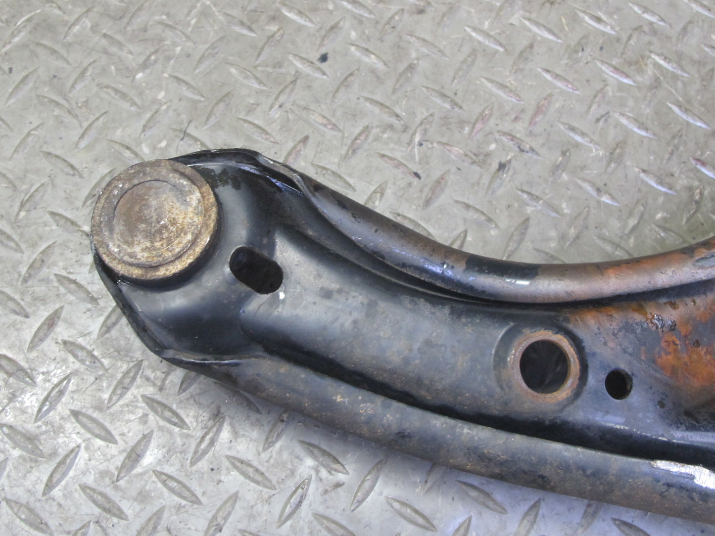 00-05 Toyota MR2 Spyder ZZW30L Front Left Suspension Lower Control Arm OEM