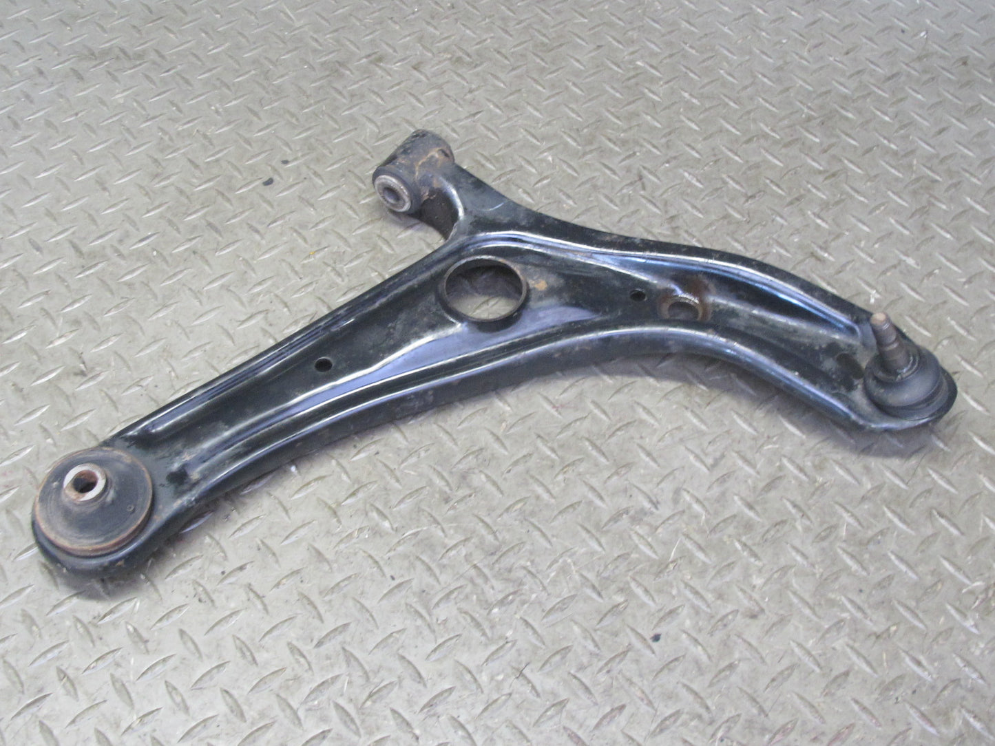 00-05 Toyota MR2 Spyder ZZW30L Front Left Suspension Lower Control Arm OEM