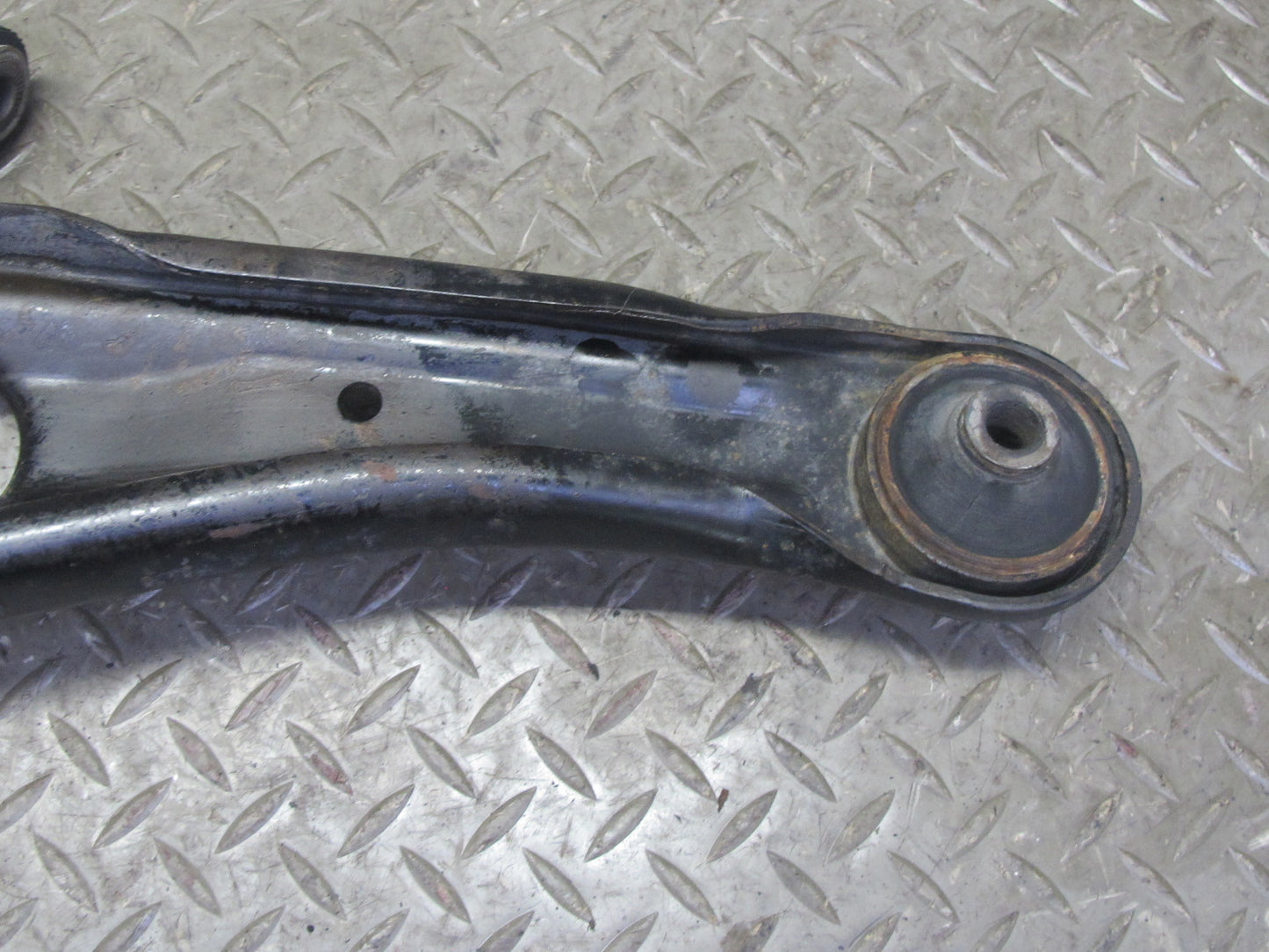 00-05 Toyota MR2 Spyder ZZW30L Front Left Suspension Lower Control Arm OEM