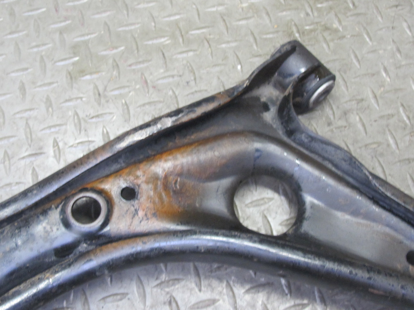 00-05 Toyota MR2 Spyder ZZW30L Front Left Suspension Lower Control Arm OEM