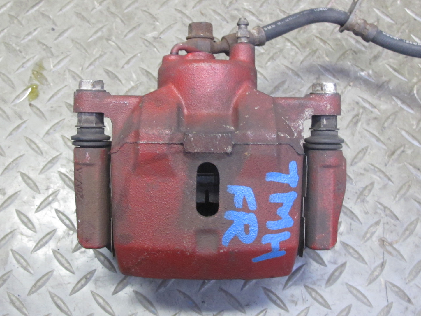 00-05 Toyota MR2 Spyder ZZW30L Set of 2 Front Left & Right Brake Caliper OEM