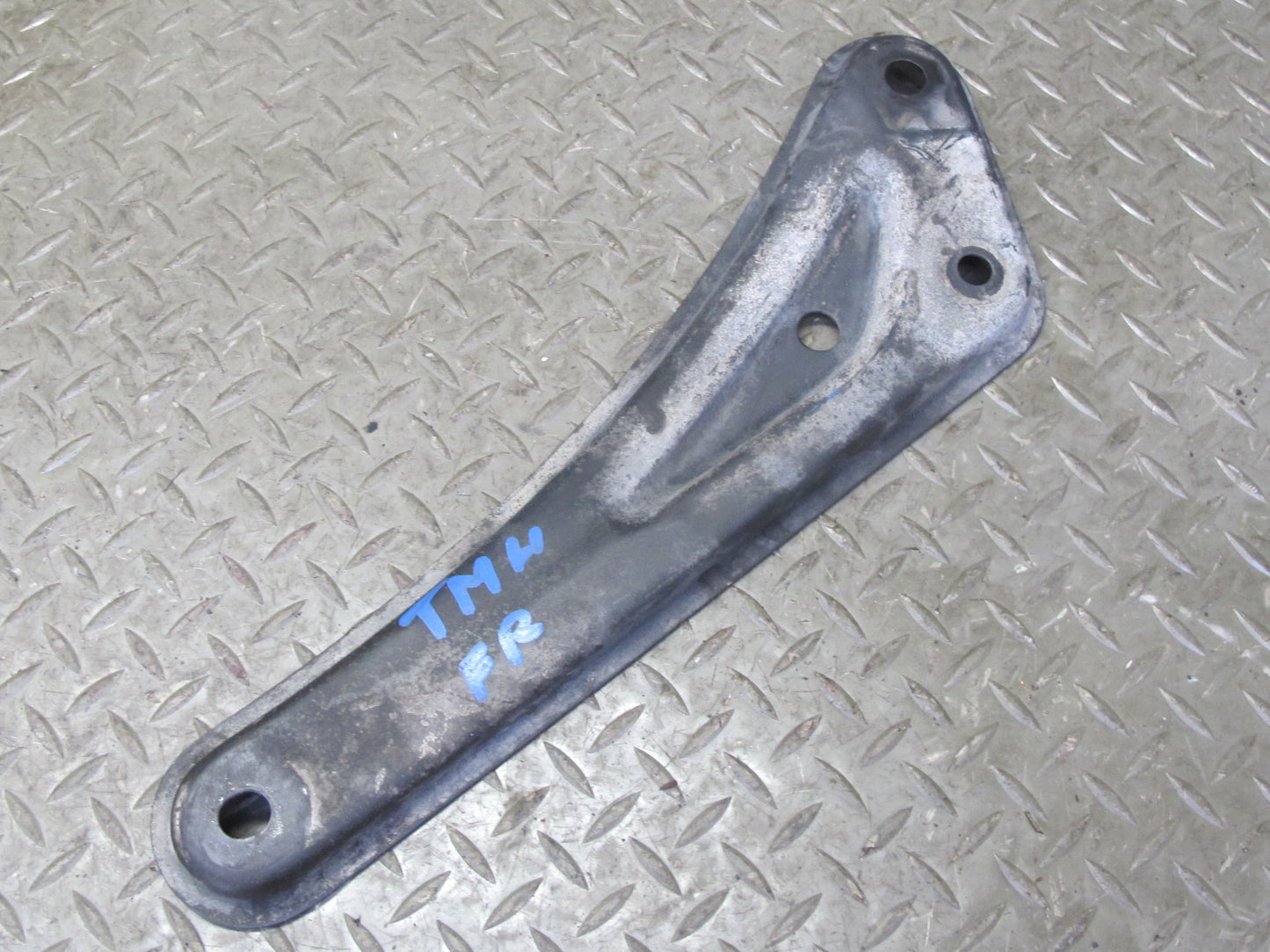 00-05 Toyota MR2 Spyder ZZW30L Front Right Suspension Lower Brace OEM
