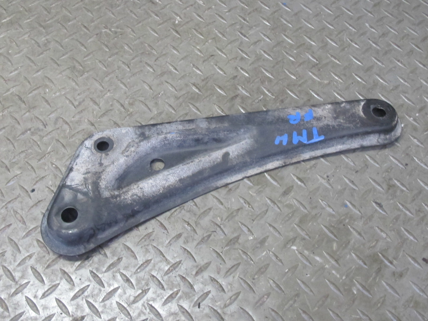 00-05 Toyota MR2 Spyder ZZW30L Front Right Suspension Lower Brace OEM