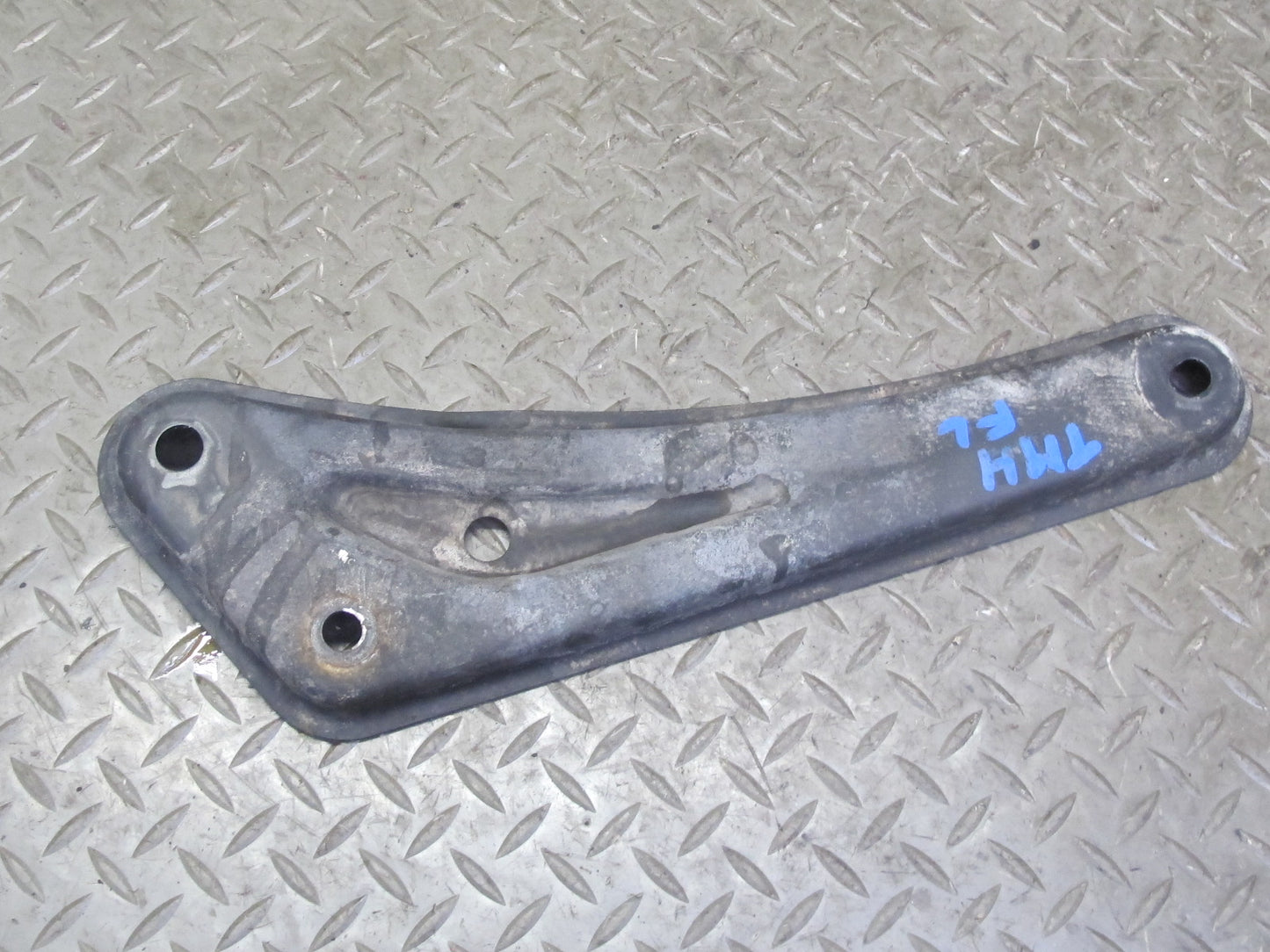 00-05 Toyota MR2 Spyder ZZW30L Front Left Suspension Lower Brace OEM