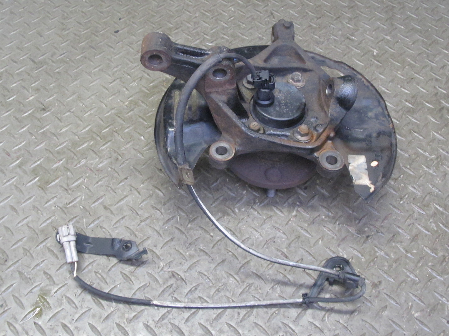 00-05 Toyota MR2 Spyder ZZW30L Front Left Spindle Knuckle Wheel Hub Bearing OEM