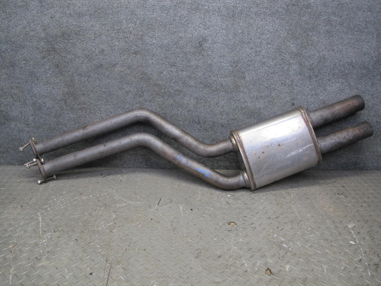 01-06 BMW E46 325i 330i M54 Magnaflow Touring Cat-back Exhaust System Pipe Set