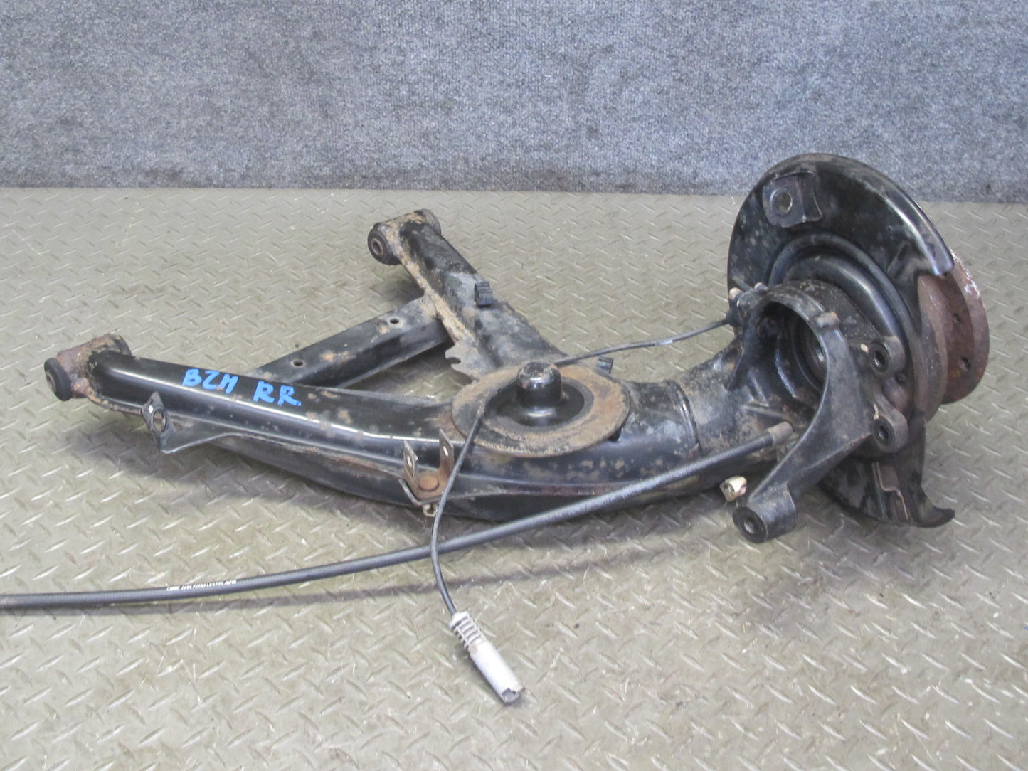 96-02 BMW E36/7 Z3 Rear Right Spindle Knuckle Wheel Hub Bearing Trailing Arm OEM