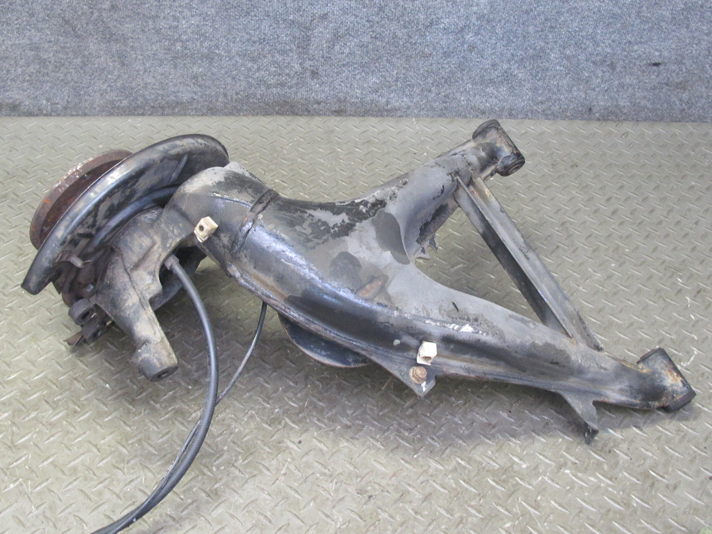 96-02 BMW E36/7 Z3 Rear Right Spindle Knuckle Wheel Hub Bearing Trailing Arm OEM