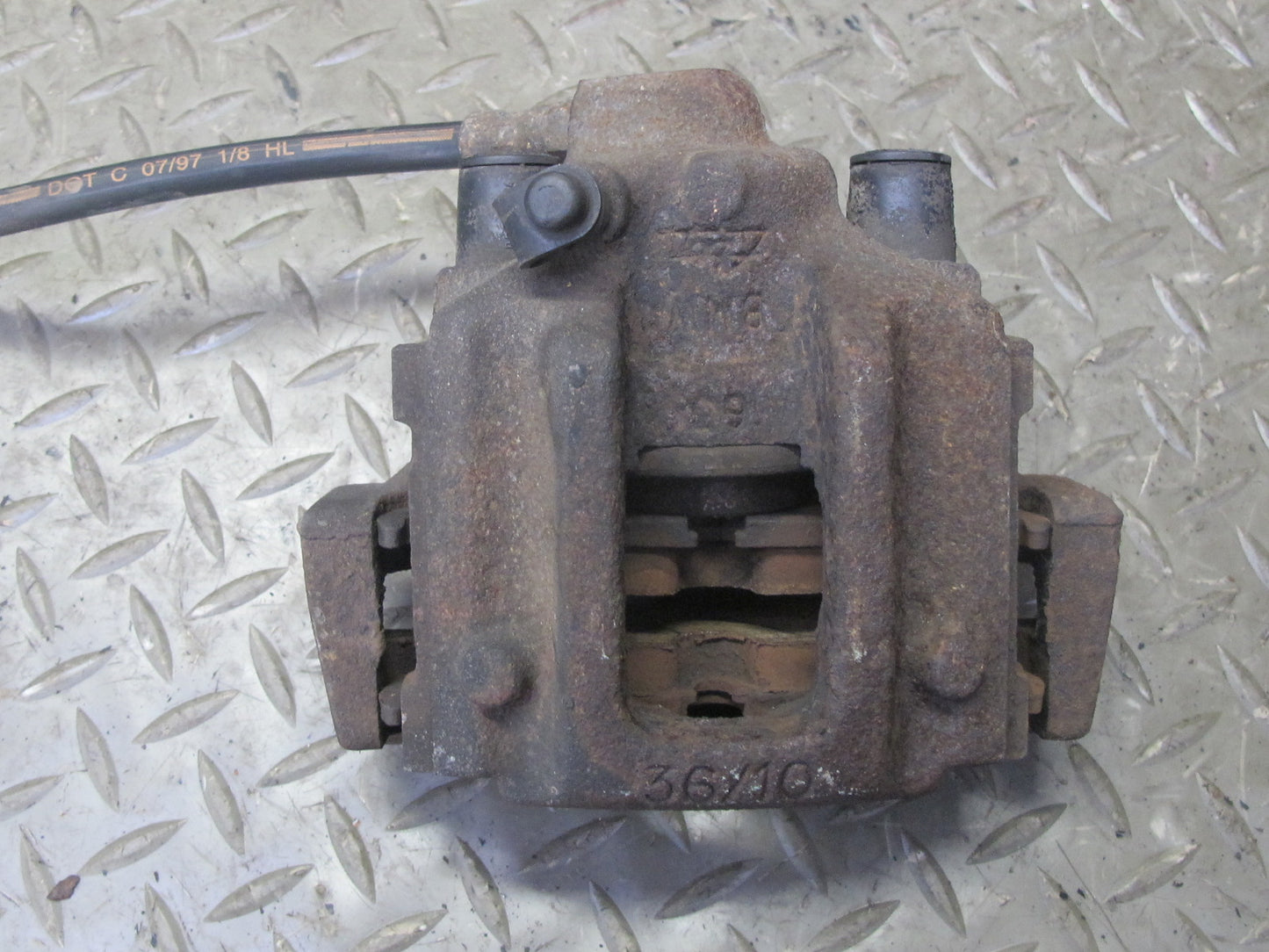 96-02 BMW E36/7 Z3 Set of 2 Rear Left & Right Brake Caliper OEM