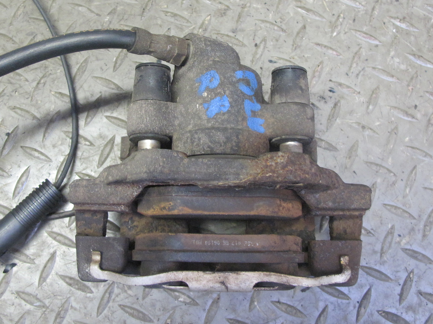 96-02 BMW E36/7 Z3 Set of 2 Rear Left & Right Brake Caliper OEM