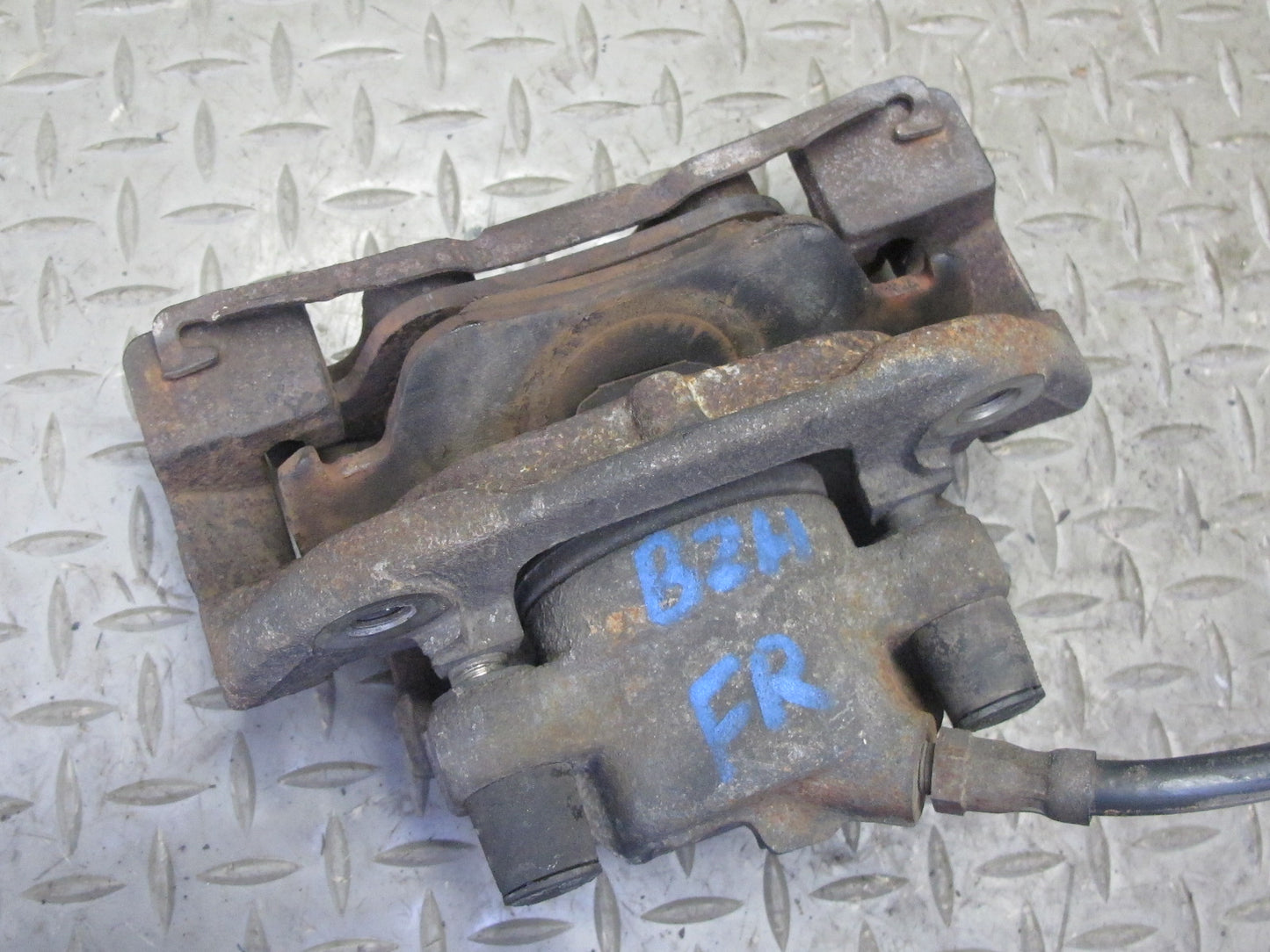 97-02 BMW E36/7 Z3 Set of 2 Front Left & Right Brake Caliper OEM