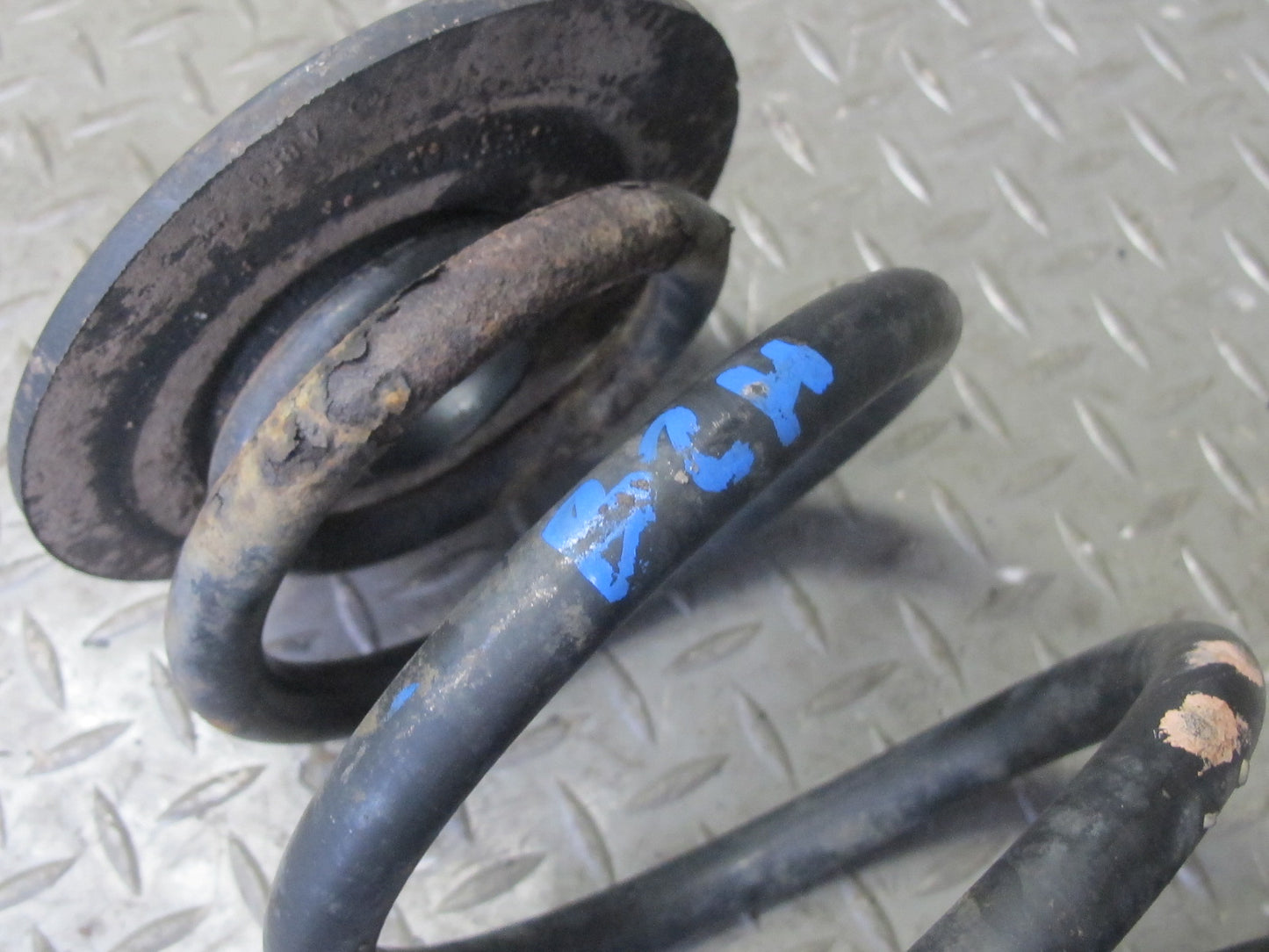 97-00 BMW E36/7 Z3 2.8L Roadster Set of 2 Rear Left & Right Coil Spring OEM