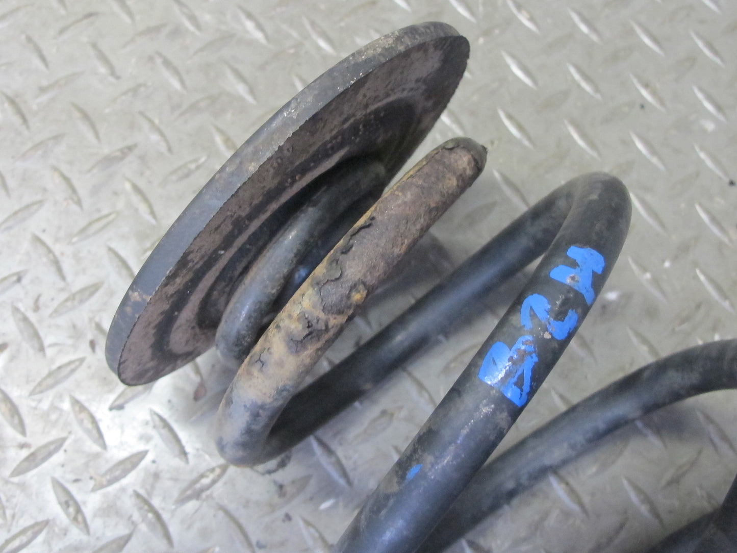 97-00 BMW E36/7 Z3 2.8L Roadster Set of 2 Rear Left & Right Coil Spring OEM
