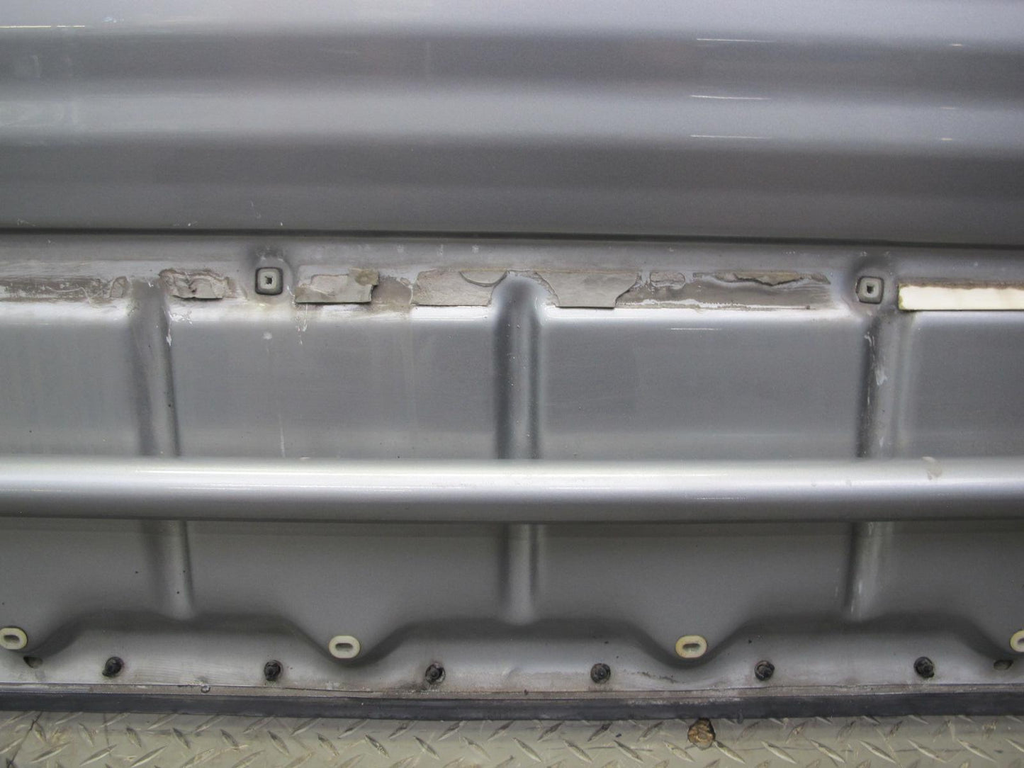 99-01 Isuzu Vehicross Front Right Passenger Door Shell Panel Kaiser Silver OEM