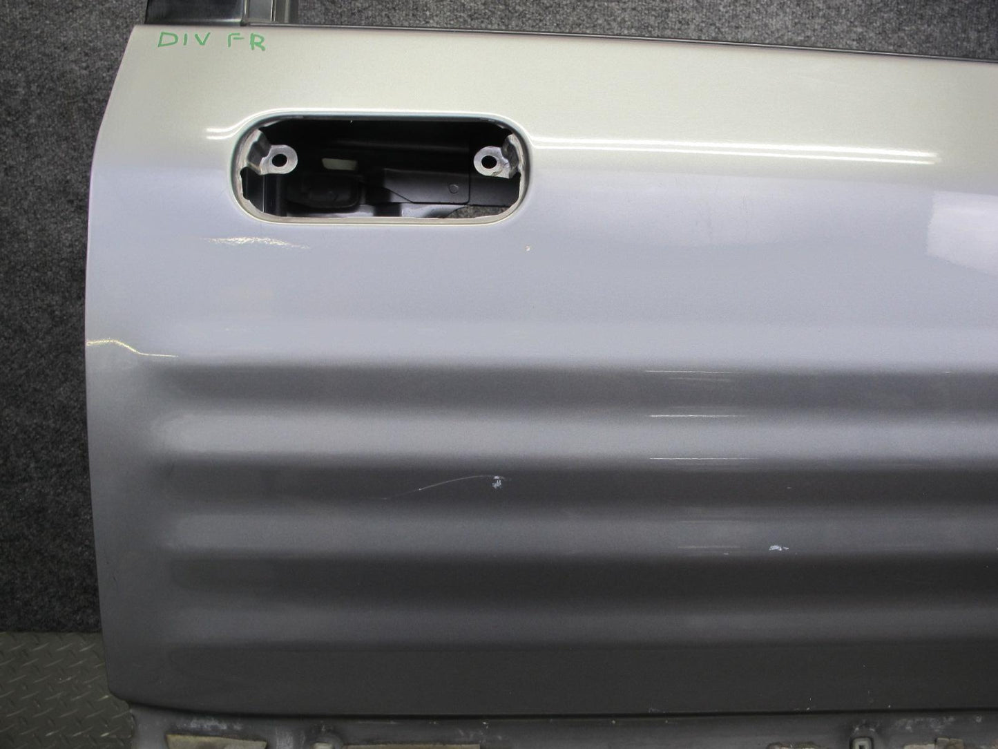 99-01 Isuzu Vehicross Front Right Passenger Door Shell Panel Kaiser Silver OEM