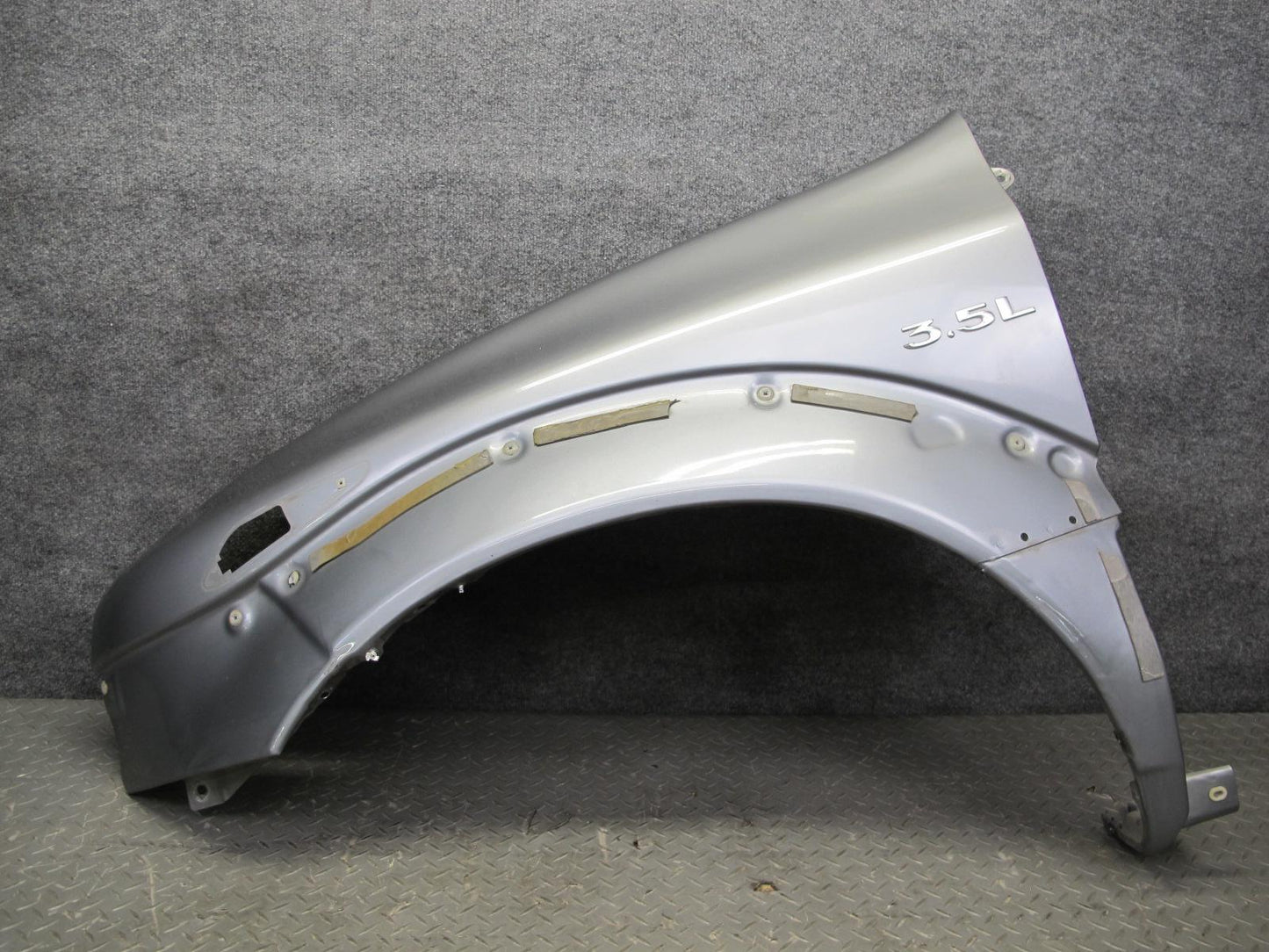 99-01 Isuzu Vehicross Front Left Fender Shell Panel Kaiser Silver Metallic OEM